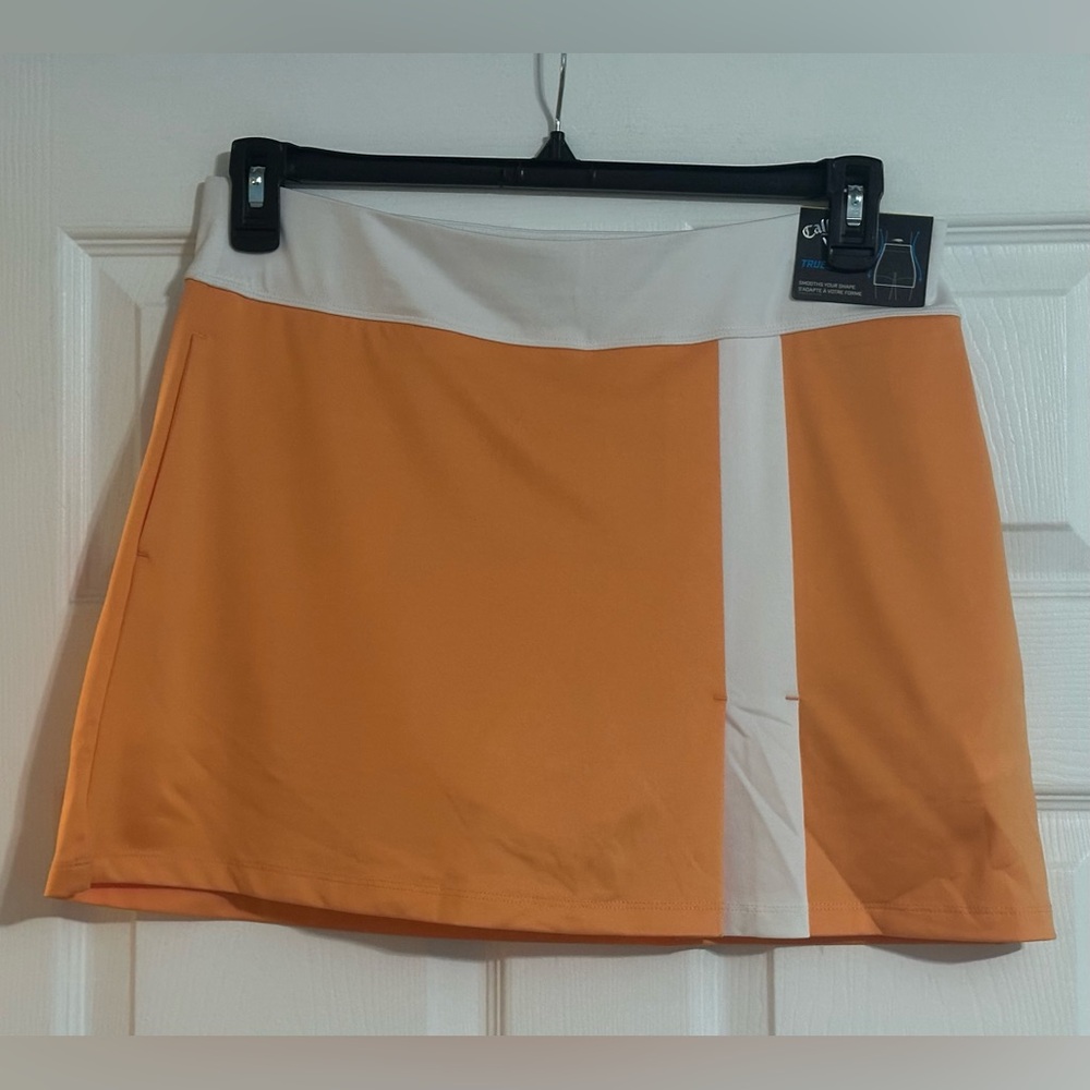 NWT Callaway Women’s 16" color block golf skirt with side pintucks - Size Medium